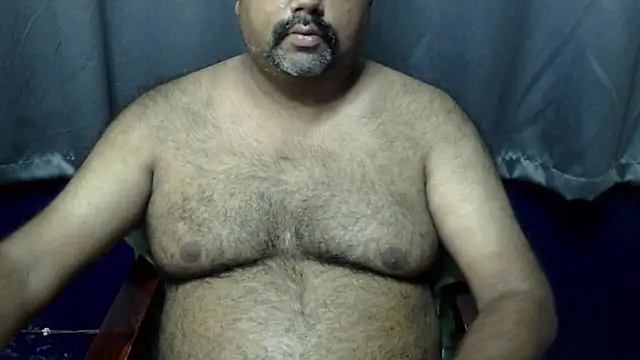 Snapshot of hairysubcub_70 chatting on 06/17/26, 06:16 hairysubcub 70 online show from 06/17/26, 06:16