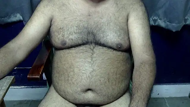 Snapshot of hairysubcub_70 chatting on 06/29/26, 06:41 hairysubcub 70 online show from 06/29/26, 06:41