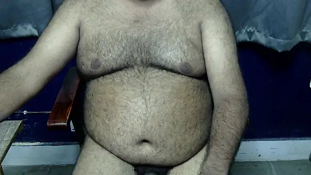 Snapshot of hairysubcub_70 chatting on 07/02/26, 04:02 hairysubcub 70 online show from 07/02/26, 04:02