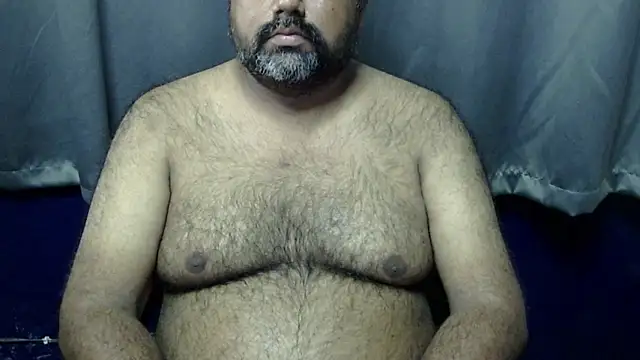 Snapshot of hairysubcub_70 chatting on 07/04/26, 07:03 hairysubcub 70 online show from 07/04/26, 07:03