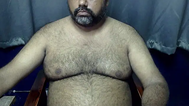 Snapshot of hairysubcub_70 chatting on 07/06/26, 10:56 hairysubcub 70 online show from 07/06/26, 10:56