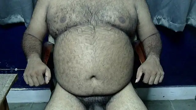 Snapshot of hairysubcub_70 chatting on 07/06/26, 03:58 hairysubcub 70 online show from 07/06/26, 03:58