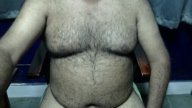Snapshot of hairysubcub_70 chatting on 07/09/26, 04:22 hairysubcub 70 online show from 07/09/26, 04:22