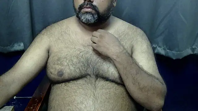 Snapshot of hairysubcub_70 chatting on 07/14/26, 04:17 hairysubcub 70 online show from 07/14/26, 04:17