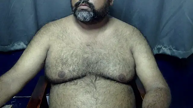 Snapshot of hairysubcub_70 chatting on 07/16/26, 07:25 hairysubcub 70 online show from 07/16/26, 07:25