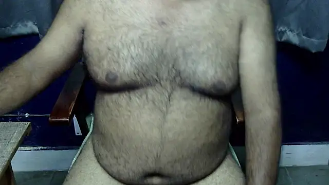 Snapshot of hairysubcub_70 chatting on 08/01/26, 06:29 hairysubcub 70 online show from 08/01/26, 06:29