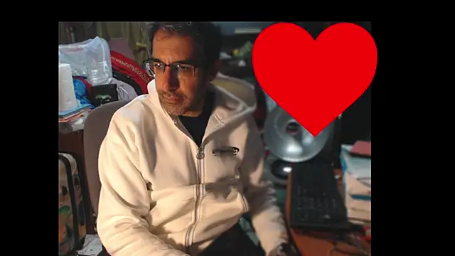 Snapshot of Gsmile1 chatting on 02/28/26, 07:15 Gsmile1 online show from 02/28/26, 07:15