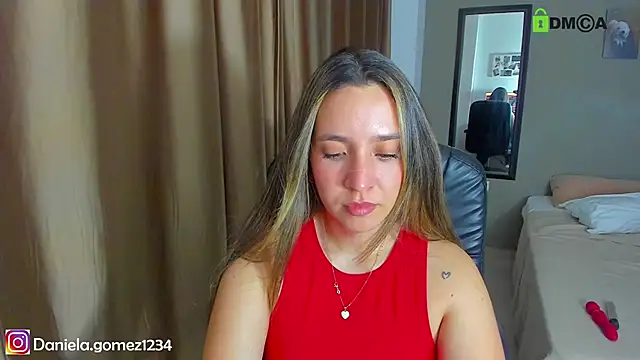 Snapshot of Danielacams chatting on 01/27/25, 02:42 Danielacams online show from 01/27/25, 02:42