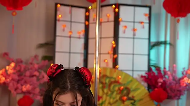 KittyCaitlin online show from 02/12/25, 07:02