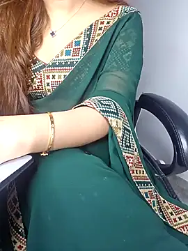 aliyaah singh online show from 01/05/25, 10:08