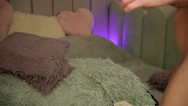 VickySecret96 online show from 02/27/25, 09:36