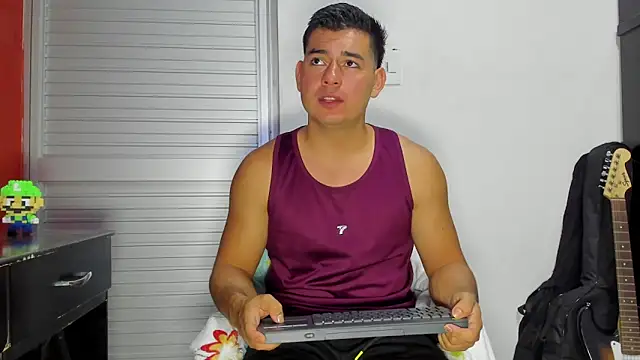 Snapshot of VincentSavage chatting on 02/07/26, 01:42 VincentSavage online show from 02/07/26, 01:42