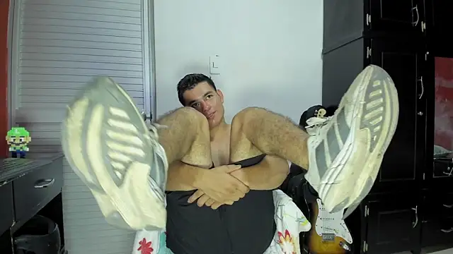 Snapshot of VincentSavage chatting on 02/10/26, 12:37 VincentSavage online show from 02/10/26, 12:37