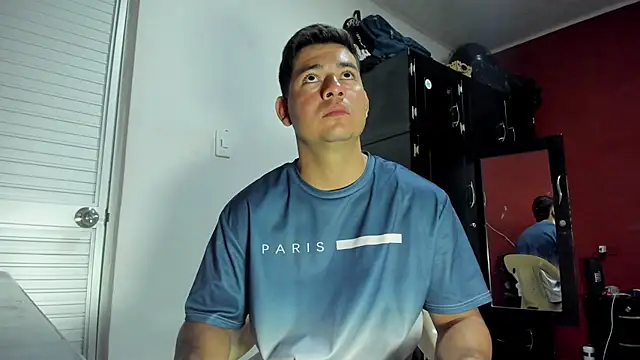 Snapshot of VincentSavage chatting on 02/23/26, 05:32 VincentSavage online show from 02/23/26, 05:32