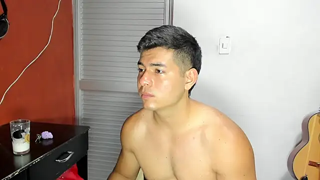 Snapshot of VincentSavage chatting on 03/16/26, 03:56 VincentSavage online show from 03/16/26, 03:56