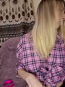 MissisMilk online show from 01/28/25, 08:47