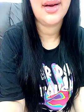 Snapshot of Queen_sousou chatting on 02/12/25, 01:19 Queen sousou online show from 02/12/25, 01:19