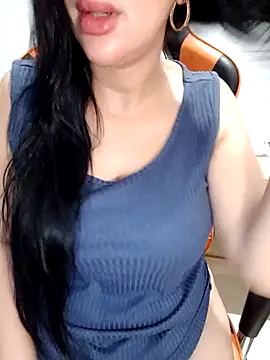 Snapshot of Queen_sousou chatting on 10/18/25, 08:48 Queen sousou online show from 10/18/25, 08:48