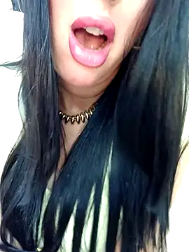 Snapshot of Queen_sousou chatting on 11/07/25, 09:15 Queen sousou online show from 11/07/25, 09:15