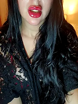 Snapshot of Queen_sousou chatting on 02/21/26, 06:53 Queen sousou online show from 02/21/26, 06:53