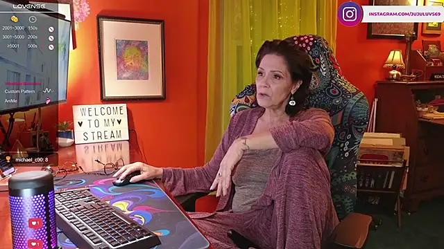 Snapshot of Good-Juju chatting on 12/15/24, 02:52 Good-Juju online show from 12/15/24, 02:52