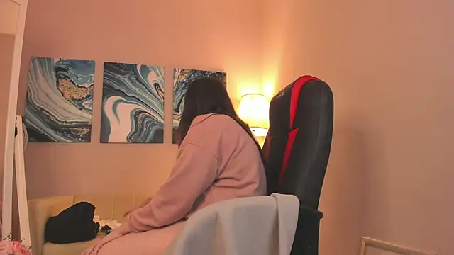 BattyMoll online show from 12/18/24, 02:32