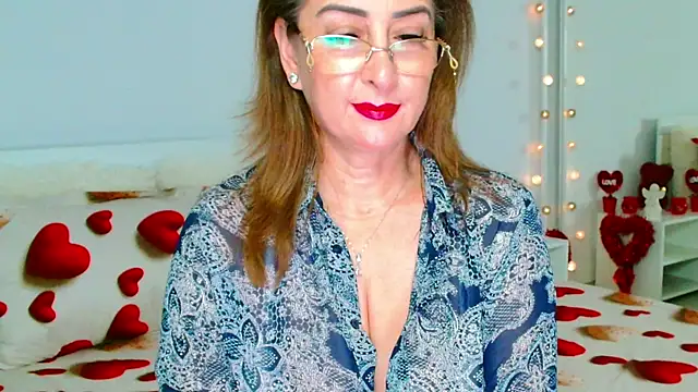 Snapshot of Tyana40 chatting on 02/12/26, 02:17 Tyana40 online show from 02/12/26, 02:17