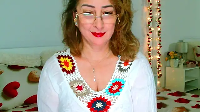 Tyana40 online show from 06/15/26, 01:08