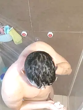 Snapshot of towers_j chatting on 02/26/25, 04:56 towers j online show from 02/26/25, 04:56