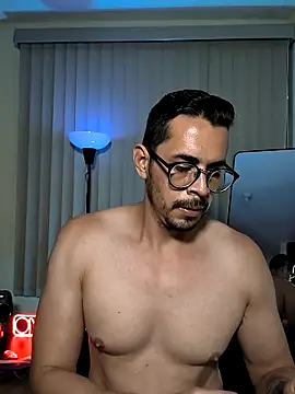 Snapshot of towers_j chatting on 10/04/25, 05:38 towers j online show from 10/04/25, 05:38