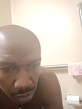 Snapshot of RinsingWood84 chatting on 01/11/26, 11:48 RinsingWood84 online show from 01/11/26, 11:48