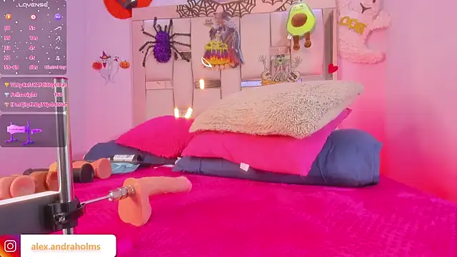 Snapshot of lysa_thomas chatting on 10/31/25, 04:24 lysa thomas online show from 10/31/25, 04:24