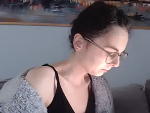 cleophee online show from 03/04/25, 12:33