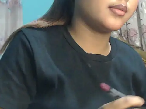 NancyRuvi online show from 10/25/25, 04:13