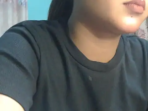 NancyRuvi online show from 11/04/25, 03:11