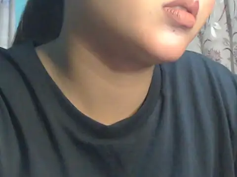 NancyRuvi online show from 11/17/25, 03:07