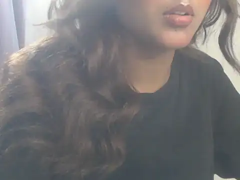 NancyRuvi online show from 05/31/26, 04:03