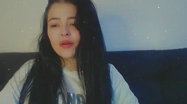Snapshot of Aleska__Bell chatting on 02/01/25, 04:54 Aleska Bell online show from 02/01/25, 04:54