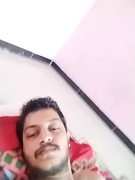 Snapshot of dzboy1994 chatting on 11/15/25, 06:22 dzboy1994 online show from 11/15/25, 06:22