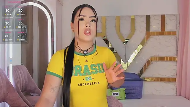 sophy champagne online show from 06/25/26, 01:05