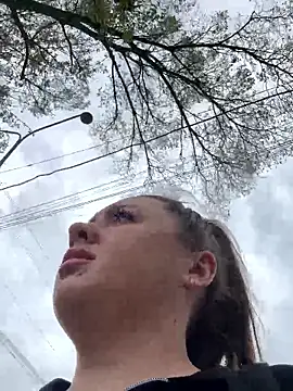 Sara Slow online show from 04/18/26, 12:20