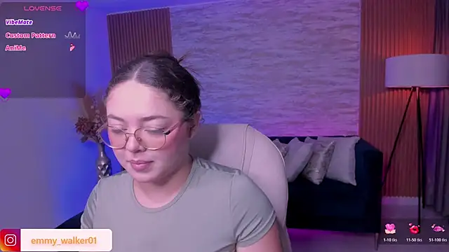 emmy walker online show from 12/19/25, 11:17