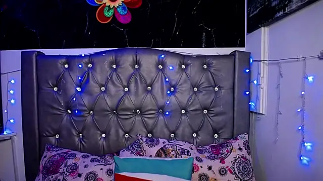 LAILAGUMMY online show from 02/15/25, 11:28