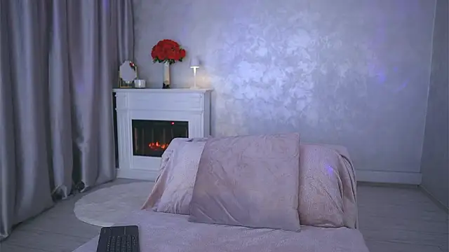 Snapshot of Michelle90u chatting on 01/18/26, 12:14 Michelle90u online show from 01/18/26, 12:14