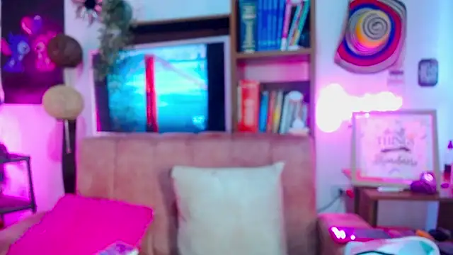 Snapshot of CiaraaSweet chatting on 05/15/26, 10:28 CiaraaSweet online show from 05/15/26, 10:28