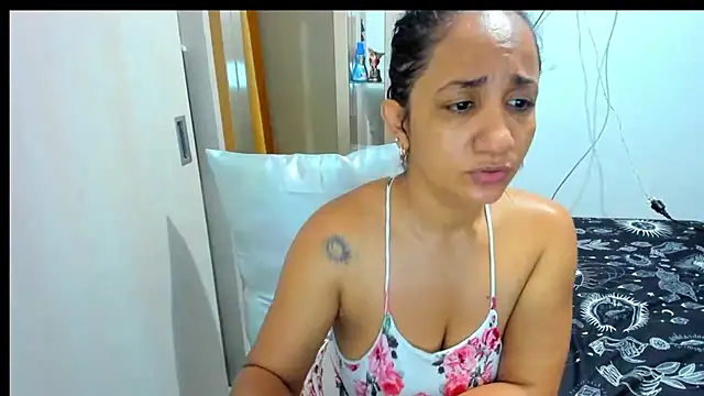 alaskmiller1 online show from 09/26/25, 11:53