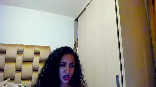 alaskmiller1 online show from 06/25/26, 02:11