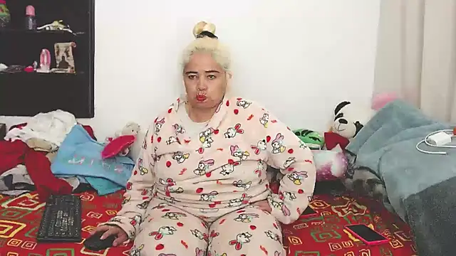 estrellita fugaz16x online show from 01/04/25, 05:05