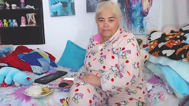 estrellita fugaz16x online show from 03/10/25, 01:45