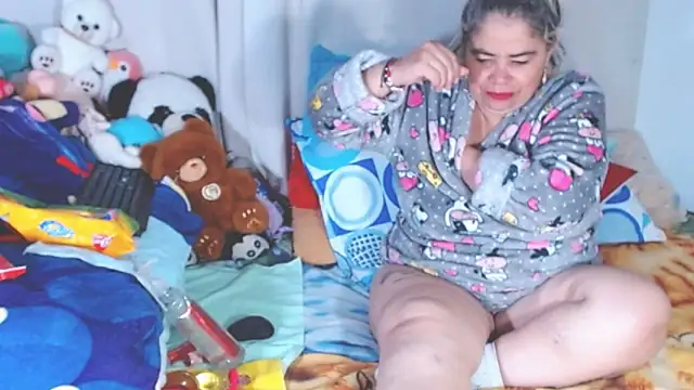 estrellita fugaz16x online show from 09/30/25, 04:28